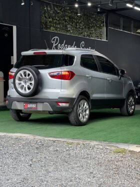 FORD ECOSPORT TITANIUM AT 4X2