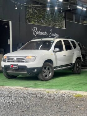 RENAULT DUSTER DYNAMIQUE 4X4 MT 2.0