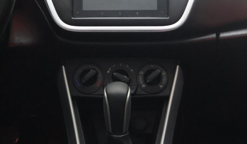 
								SUZUKI S-CROSS 2WD GL AT 4×2 full									