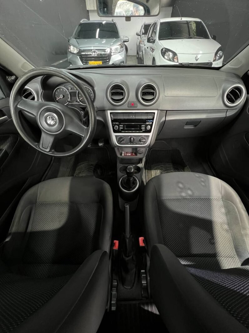 
								VOLKSWAGEN VOYAGE COMFORTLINE MT 1.6L full									