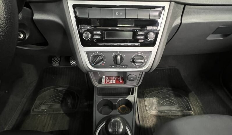 
								VOLKSWAGEN VOYAGE COMFORTLINE MT 1.6L full									