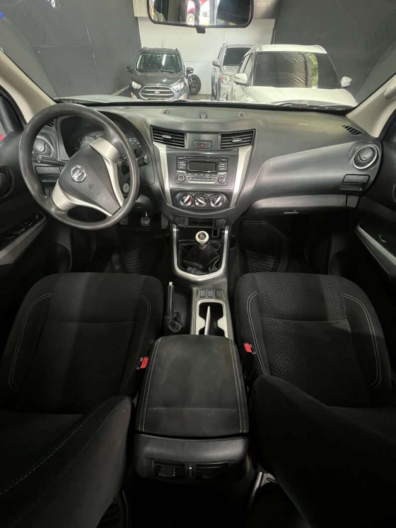 
								NISSAN FRONTIER NP300 2.5 DIESEL  MT 4X4 full									