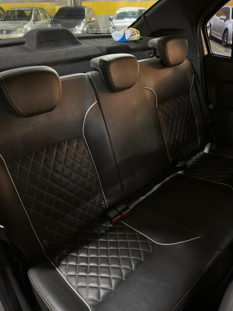 
								RENAULT LOGAN EXCLUSIVE 1600 AT SEDAN full									