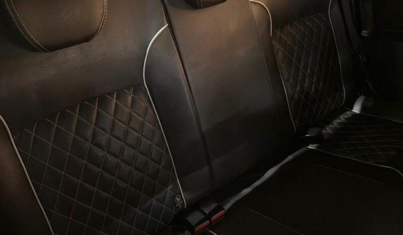 
								RENAULT LOGAN EXCLUSIVE 1600 AT SEDAN full									