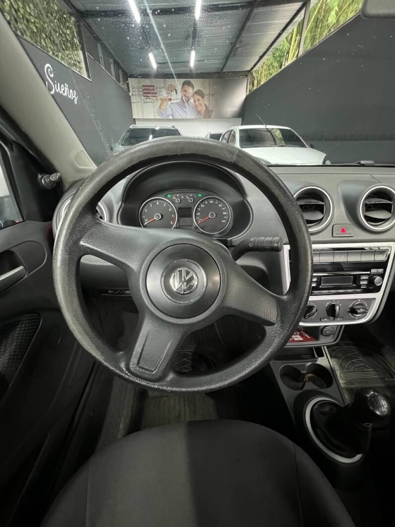 
								VOLKSWAGEN VOYAGE COMFORTLINE MT 1.6L full									