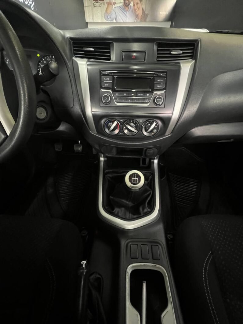 
								NISSAN FRONTIER NP300 2.5 DIESEL  MT 4X4 full									