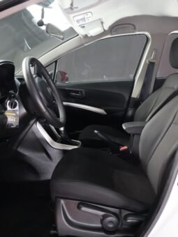 
										SUZUKI S-CROSS 2WD GL AT 4×2 full									