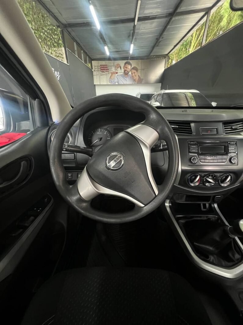 
								NISSAN FRONTIER NP300 2.5 DIESEL  MT 4X4 full									