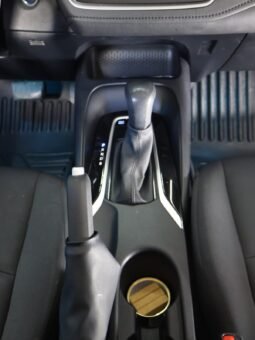 
										TOYOTA COROLLA XEI AT 1.8 HIBRIDO full									