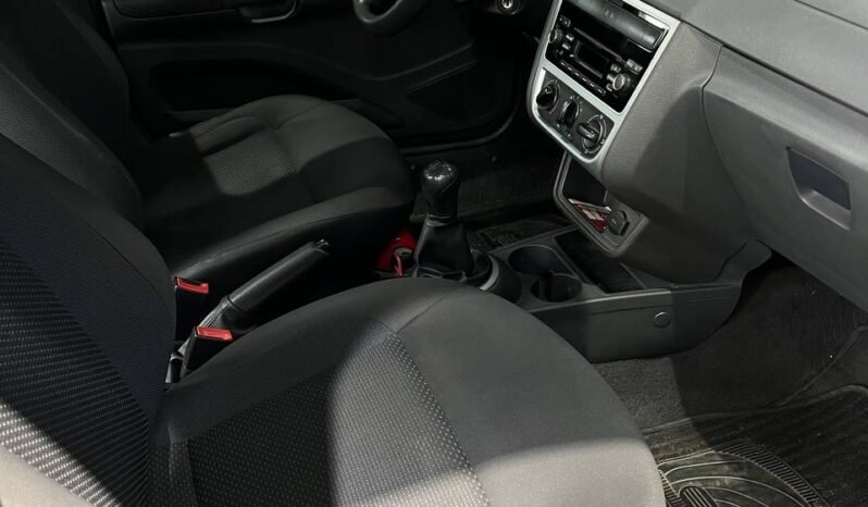 
								VOLKSWAGEN VOYAGE COMFORTLINE MT 1.6L full									