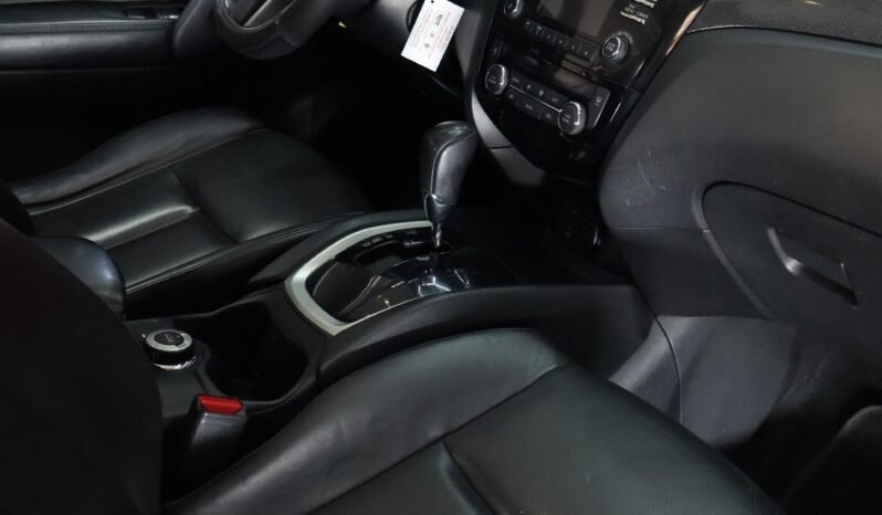 
								NISSAN XTRAIL EXCLUSIVE 2.5 AT 4X4 full									