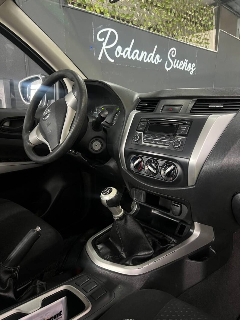 
								NISSAN FRONTIER NP300 2.5 DIESEL  MT 4X4 full									