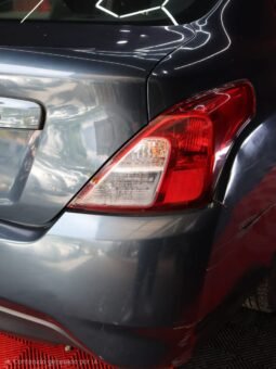 
										NISSAN VERSA SENSE MT 1.6 full									