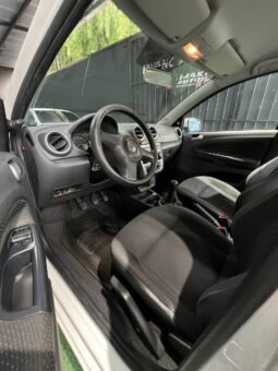 
										VOLKSWAGEN VOYAGE COMFORTLINE MT 1.6L full									