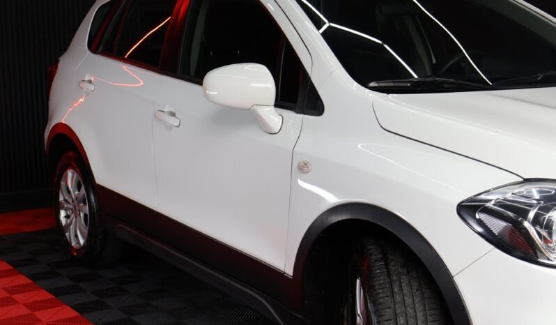 
								SUZUKI S-CROSS 2WD GL AT 4×2 full									