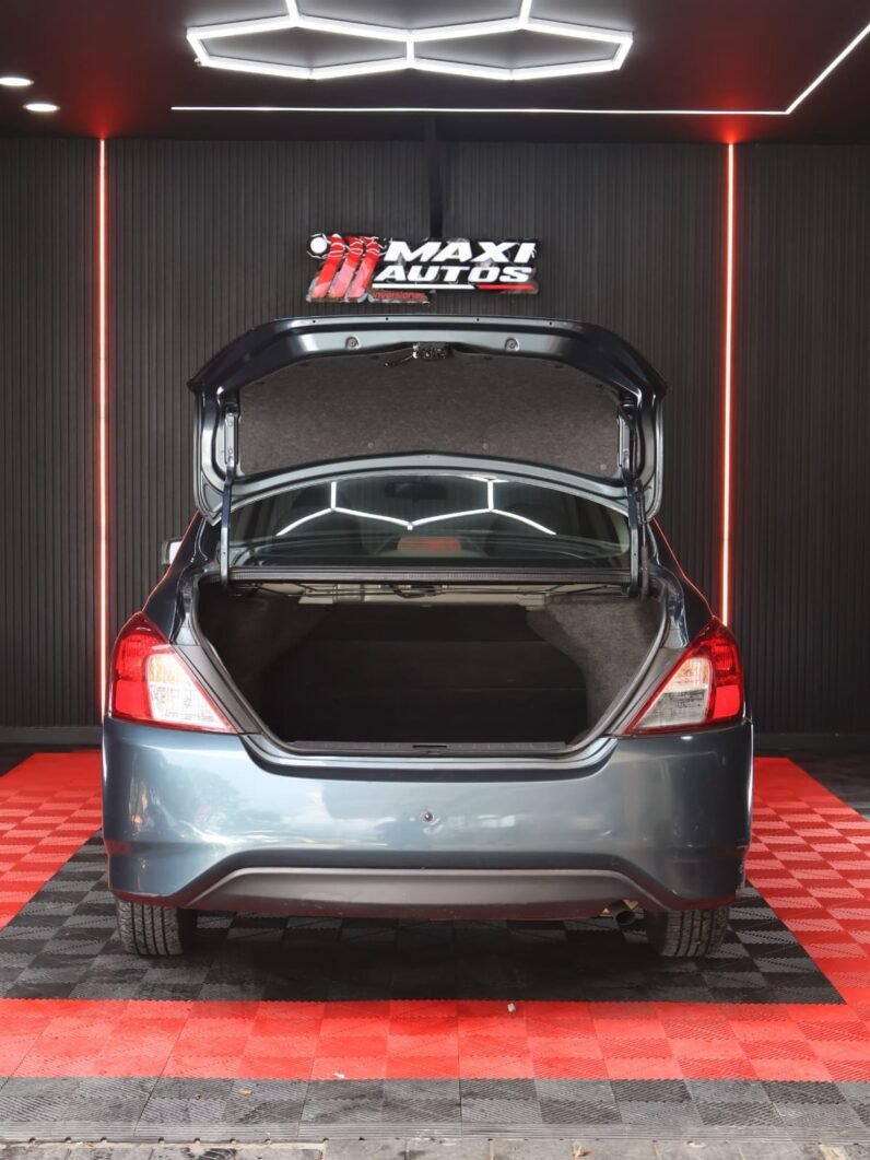 
								NISSAN VERSA SENSE MT 1.6 full									