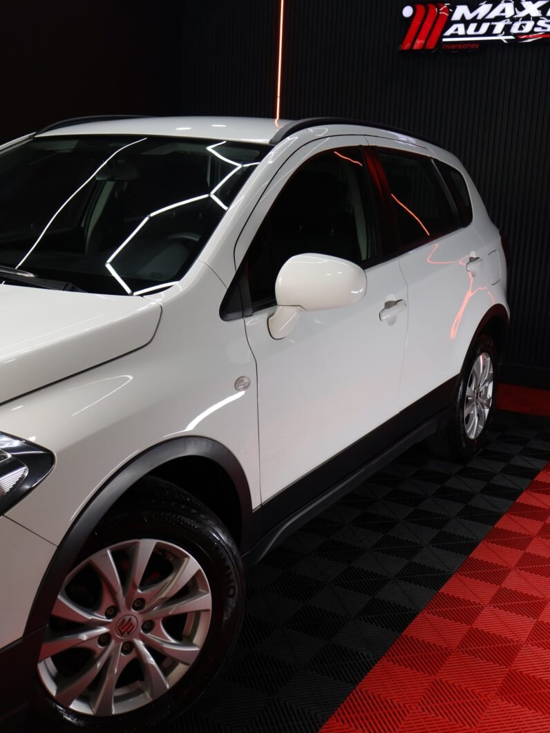 
								SUZUKI S-CROSS 2WD GL AT 4×2 full									