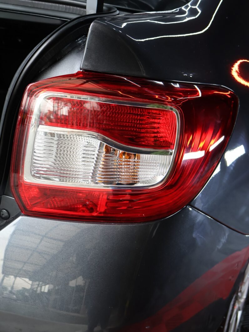 
								RENAULT LOGAN PRIVILEGE AT 1.6 SD full									