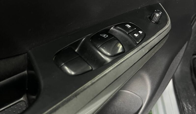 
								NISSAN FRONTIER NP300 2.5 DIESEL  MT 4X4 full									