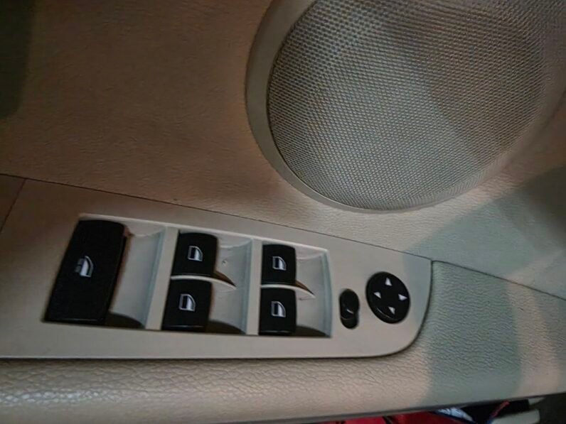 
								BMW 325I CABRIOLET CONVERTIBLE 2.5 AT full									