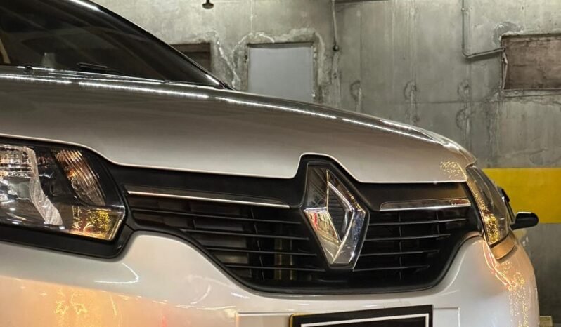 
								RENAULT LOGAN EXCLUSIVE 1600 AT SEDAN full									