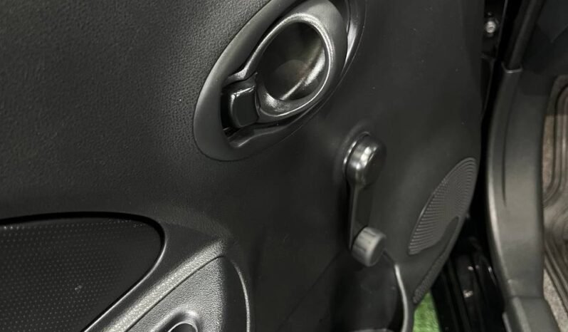 
								NISSAN MARCH SENSE MT 1.6 full									