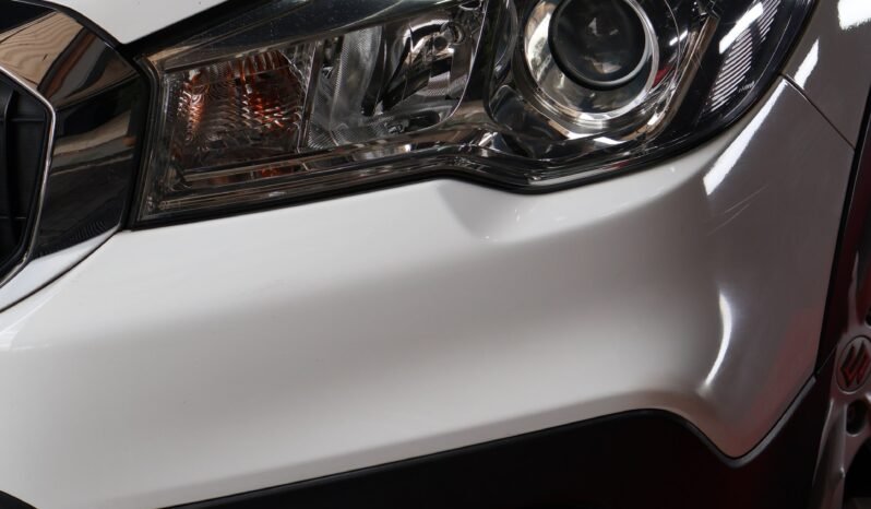 
								SUZUKI S-CROSS 2WD GL AT 4×2 full									