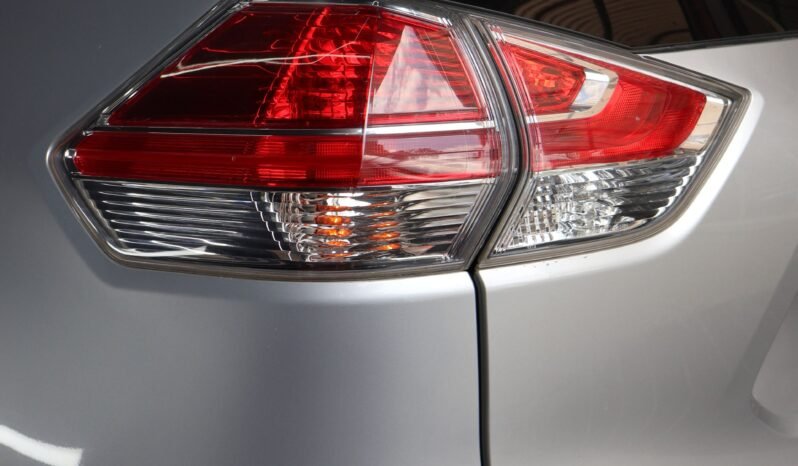 
								NISSAN XTRAIL EXCLUSIVE 2.5 AT 4X4 full									