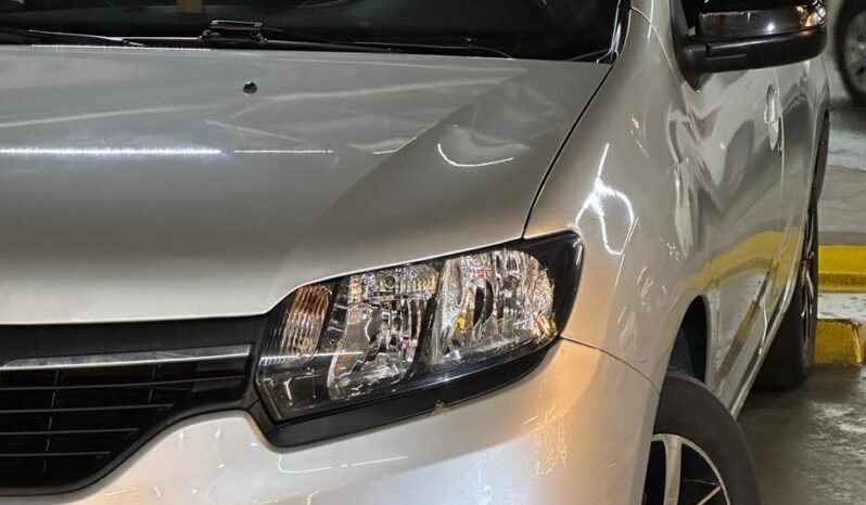 
								RENAULT LOGAN EXCLUSIVE 1600 AT SEDAN full									