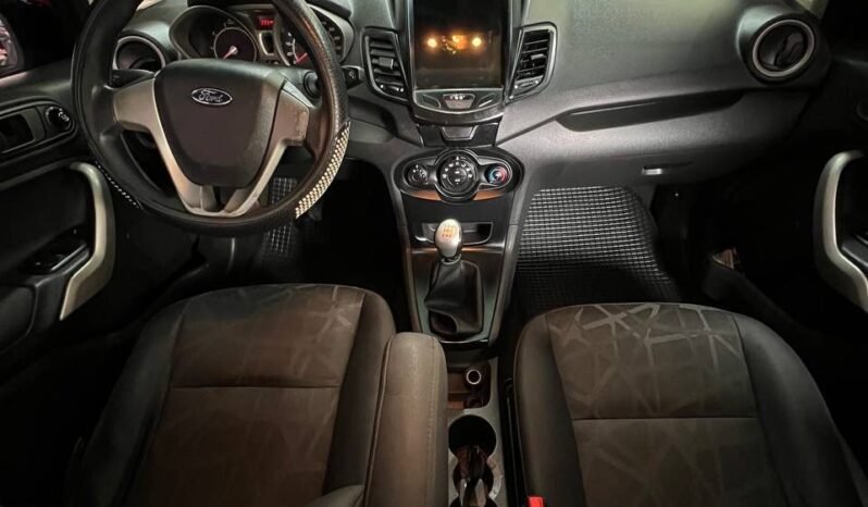 
								FORD FIESTA SE MT HB full									