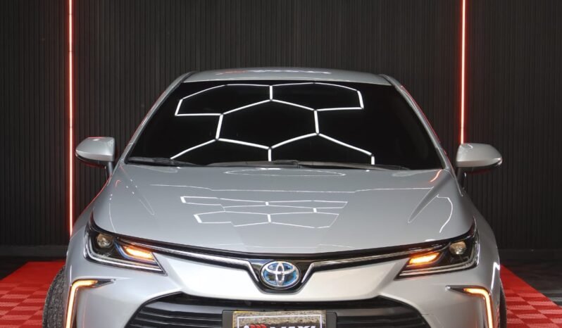 
								TOYOTA COROLLA XEI AT 1.8 HIBRIDO full									