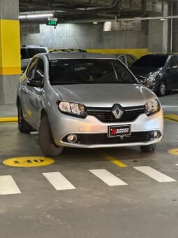 RENAULT LOGAN EXCLUSIVE 1600 AT SEDAN