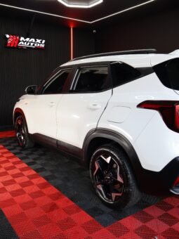 
										KIA SELTOS EMOTION 2.0 AT 4X2 full									