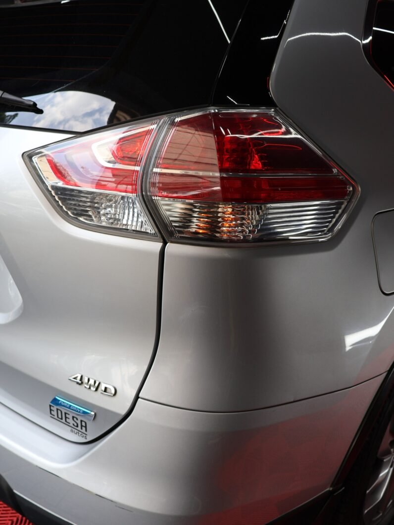 
								NISSAN XTRAIL EXCLUSIVE 2.5 AT 4X4 full									