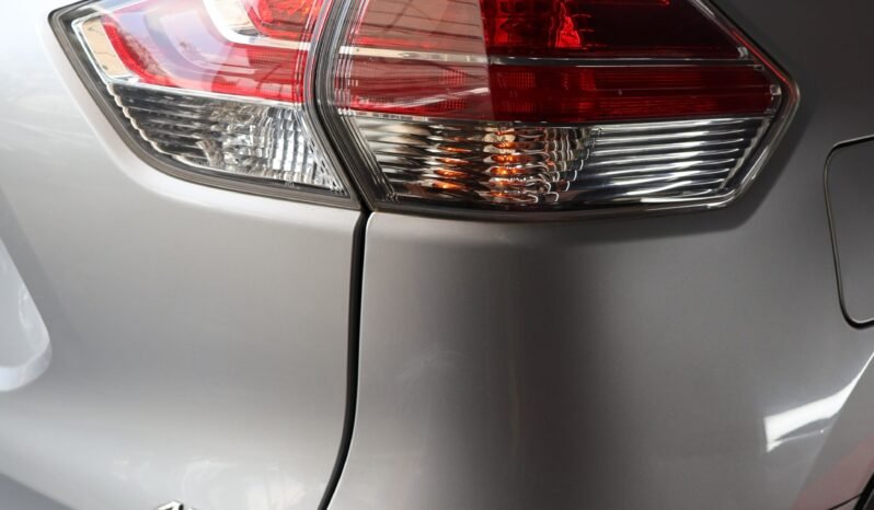 
								NISSAN XTRAIL EXCLUSIVE 2.5 AT 4X4 full									