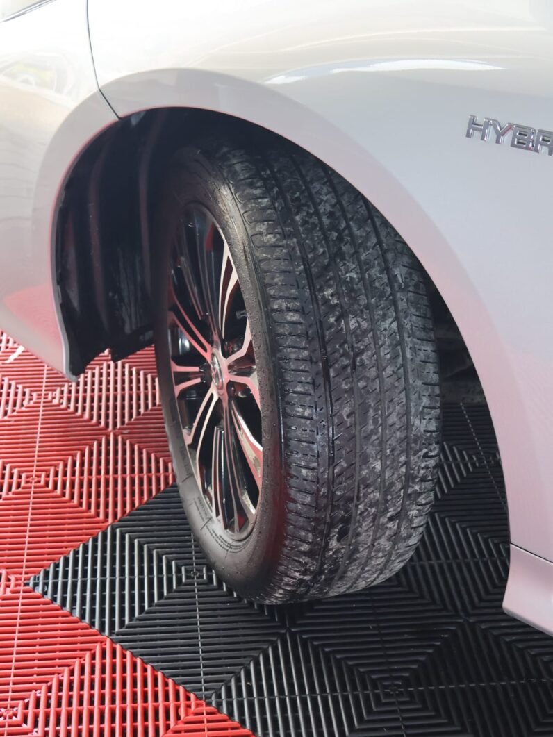 
								TOYOTA COROLLA XEI AT 1.8 HIBRIDO full									