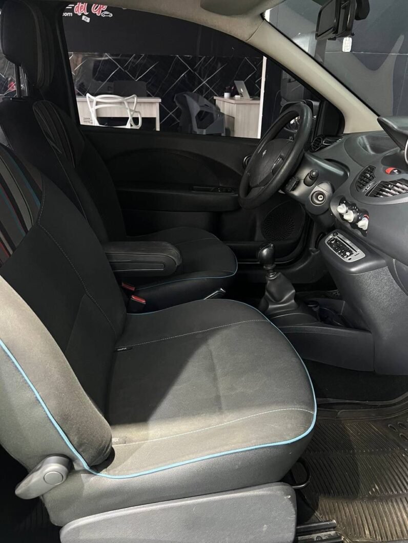 
								RENAULT TWINGO FASE II full									