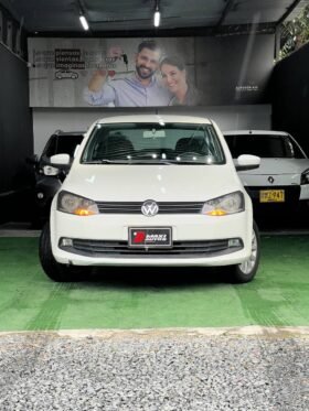 VOLKSWAGEN VOYAGE COMFORTLINE MT 1.6L