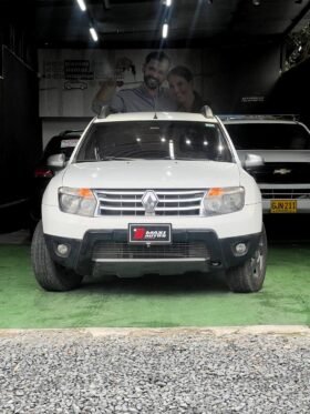 RENAULT DUSTER DYNAMIQUE 4X4 MT 2.0