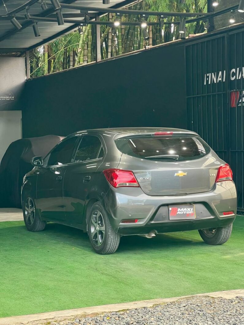 
								CHEVROLET ONIX LTZ 1.4 AT HB full									