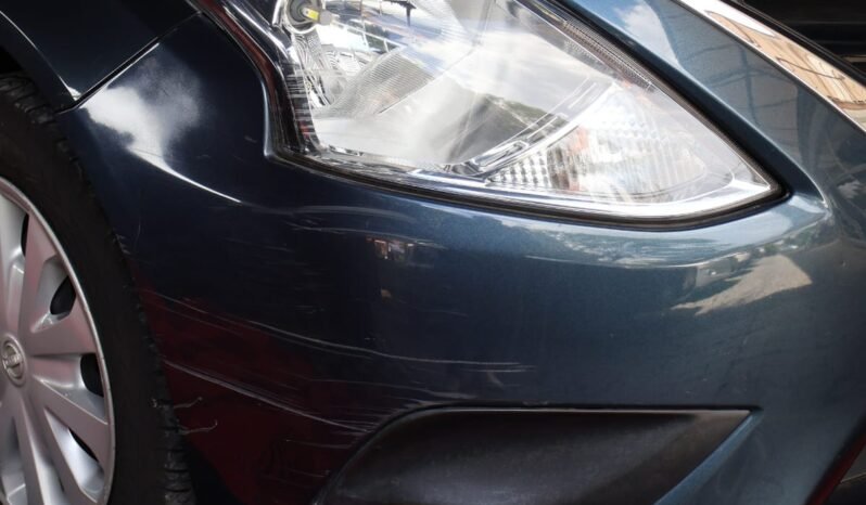 
								NISSAN VERSA SENSE MT 1.6 full									