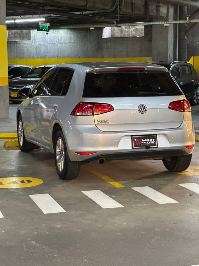 
								VOLKSWAGEN GOLF COMFORTLINE 1.6 AT full									