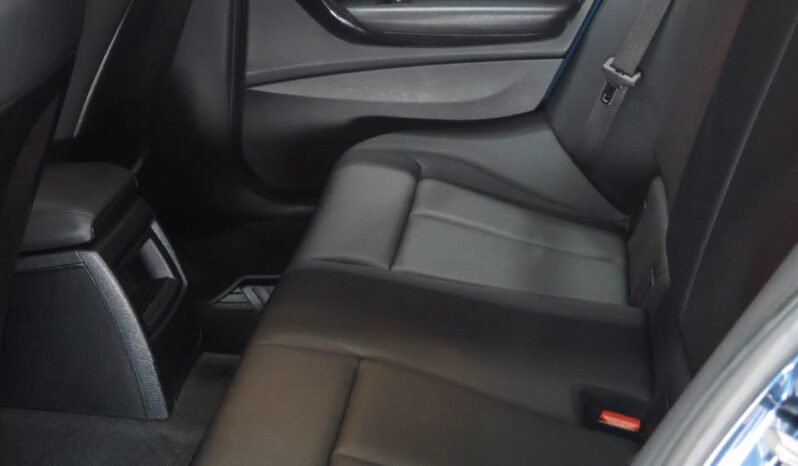 
								BMW 120i-F20 LCI M Edition TP 2.0 T CT 5P full									