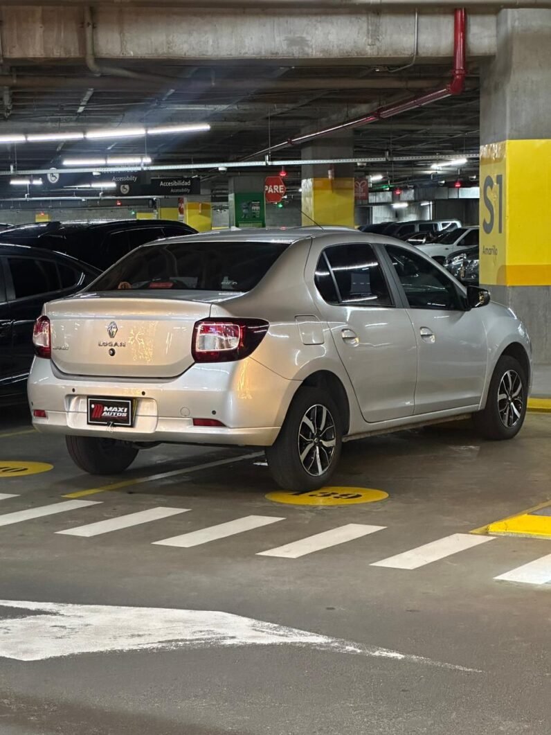 
								RENAULT LOGAN EXCLUSIVE 1600 AT SEDAN full									