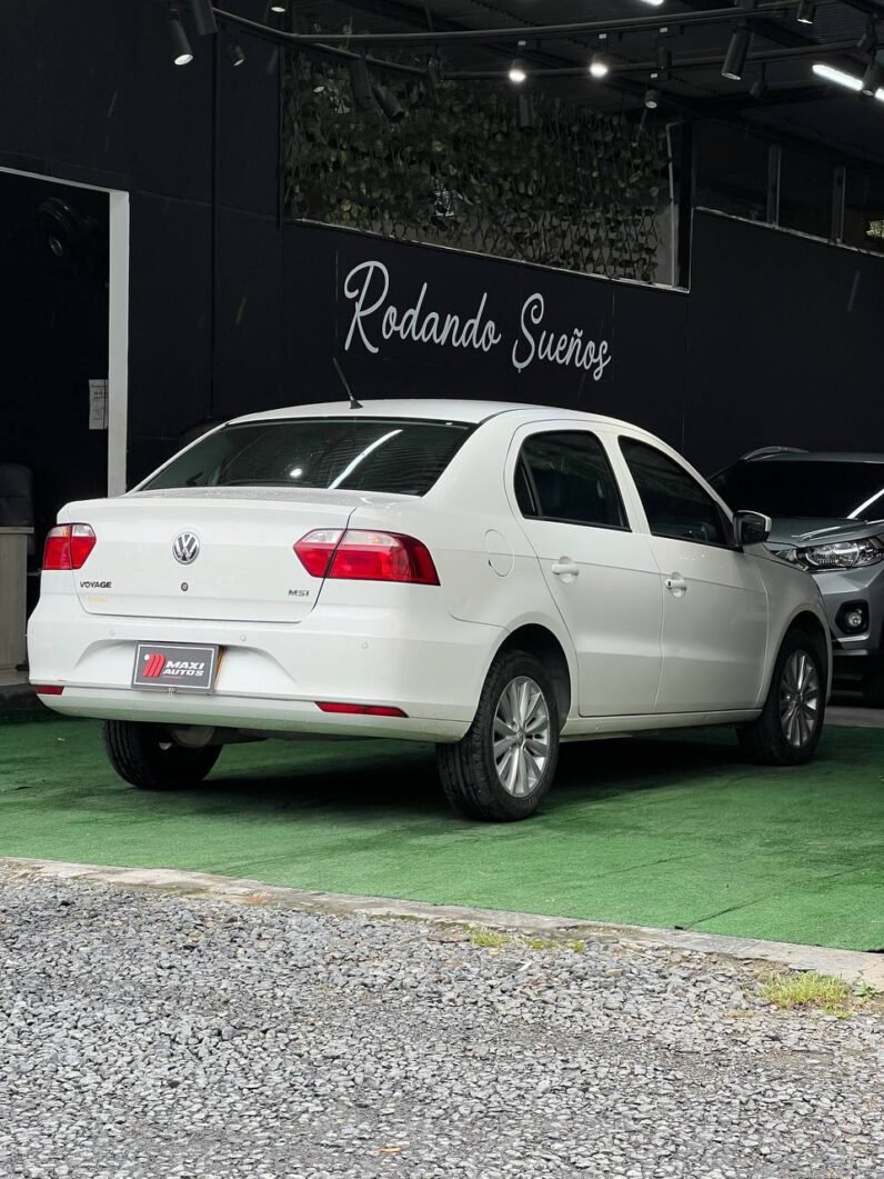 
								VOLKSWAGEN VOYAGE COMFORTLINE MT 1.6L full									