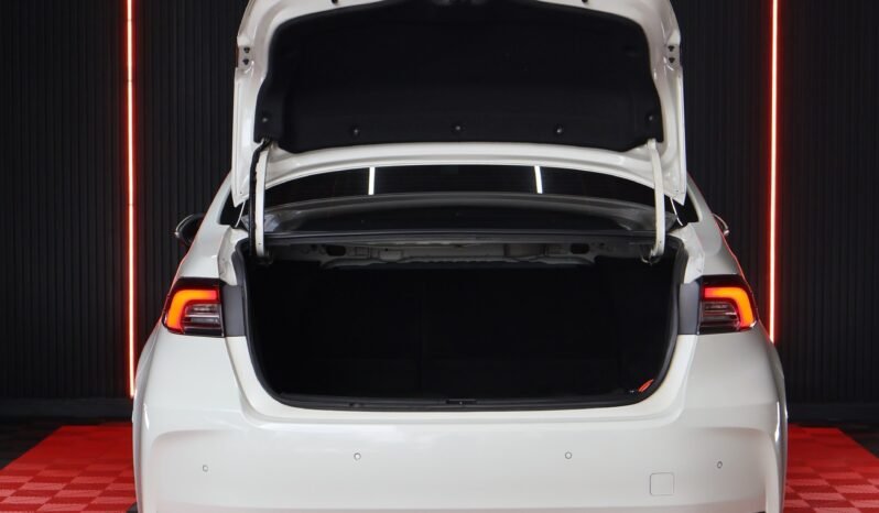 
								TOYOTA COROLLA  SEG AT HIBRIDO 1.8 AT full									