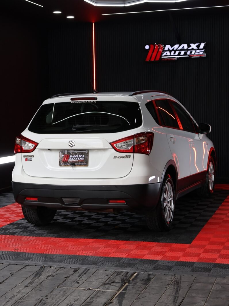 
								SUZUKI S-CROSS 2WD GL AT 4×2 full									