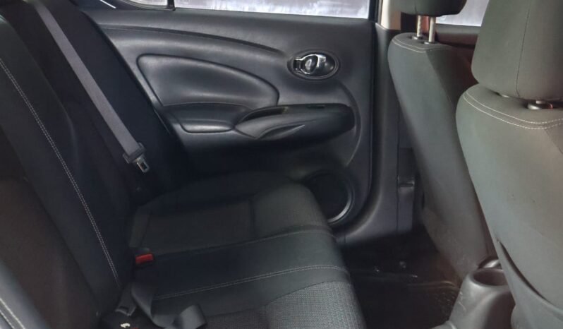 
								NISSAN VERSA SENSE MT 1.6 full									