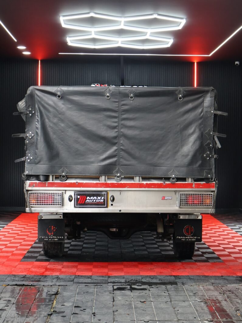 
								NISSAN NP300 FRONTIER-ESTACAS GASOLINA 4X2 MT full									