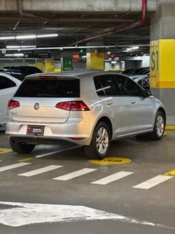 
										VOLKSWAGEN GOLF COMFORTLINE 1.6 AT full									